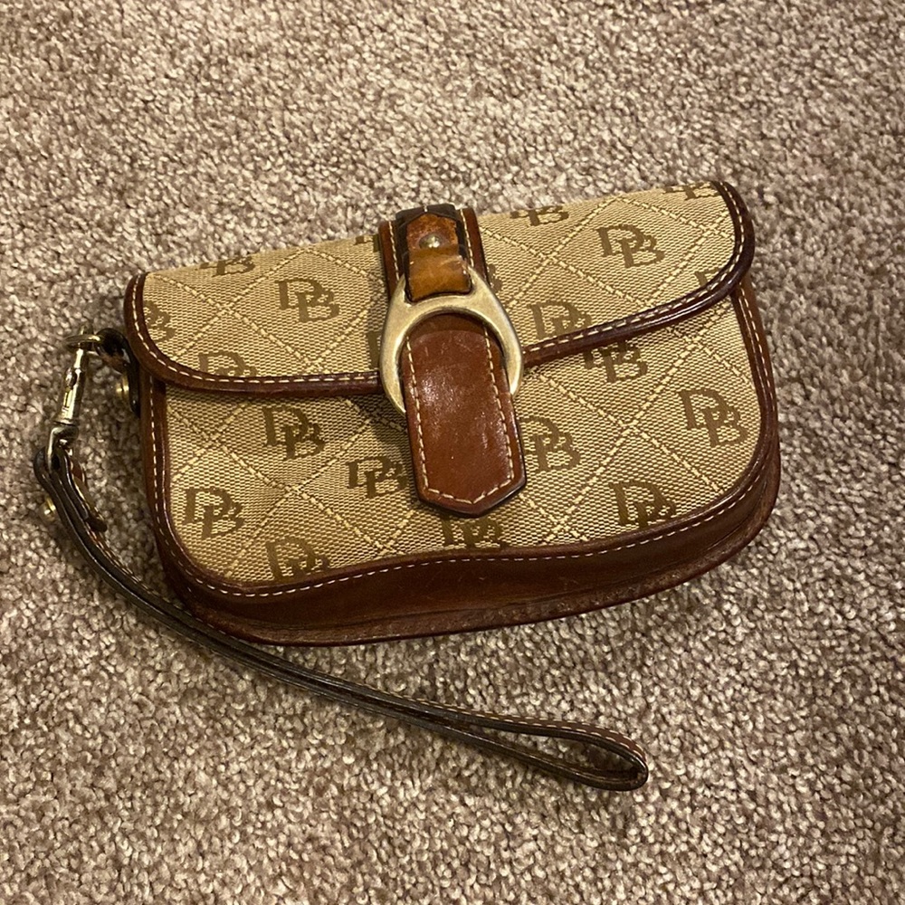 Dooney & Bourke Wristlet